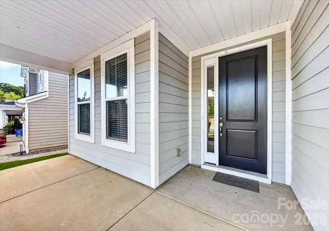 Photo 3 of Single family home for sale at 109 Tetcott St, Mooresville, NC 28115 | MLS# 4397424 | Listing updated on 2026-09-19