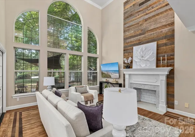 Photo 3 of Single family home for sale at 122 Lake Pine Rd, Mooresville, NC 28117 | MLS# 4397434 | Listing updated on 2026-09-27