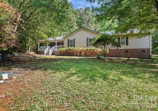 Homes for sale in Denton, NC | 705 Loflin Rd, Denton, NC 27239 | MLS# 4397453