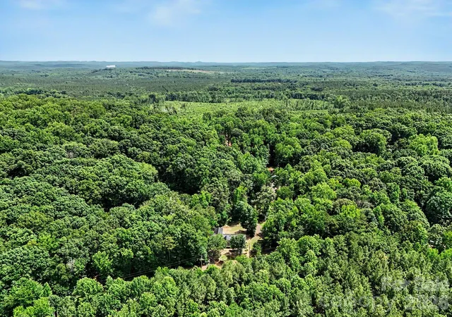Homes for sale in Denton, NC | 705 Loflin Rd, Denton, NC 27239 | MLS# 4397453