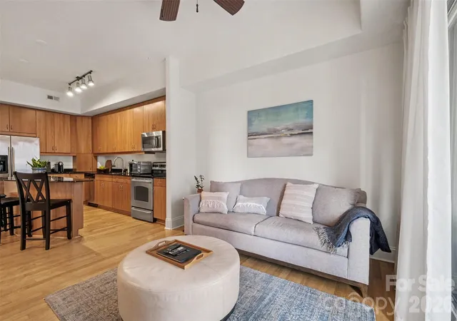 4th image of 4625 Piedmont Row Dr #602, Charlotte, NC 28210 | MLS# 4397462