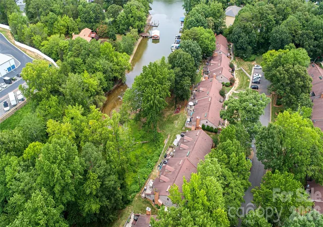 Homes for sale in Lake Wylie, SC | 4136 Charlotte Hwy, Lake Wylie, SC 29710 | MLS# 4397463