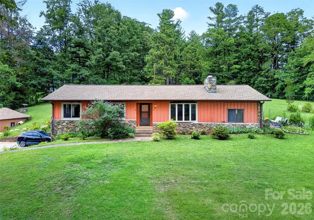 Homes for sale in Leicester, NC | 71 Green Vale Dr, Leicester, NC 28748 | MLS# 4397468