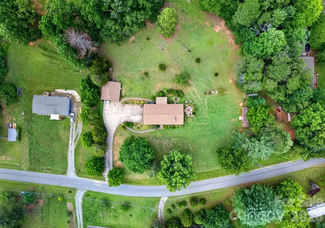 Homes for sale in Leicester, NC | 71 Green Vale Dr, Leicester, NC 28748 | MLS# 4397468