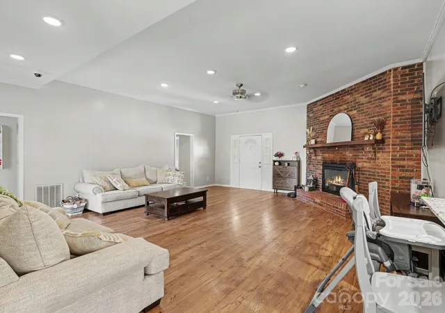 Photo 4 of Single family home for sale at 8301 Mooresville Rd, Concord, NC 28027 | MLS# 4397469 | Listing updated on 2026-09-22