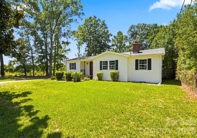 2nd image of 4709 Charlotte Hwy, Lancaster, SC 29720 | MLS# 4397487