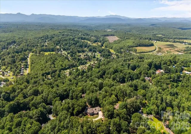 36th image of 101 River Ridge Dr, Morganton, NC 28655 | MLS# 4397505