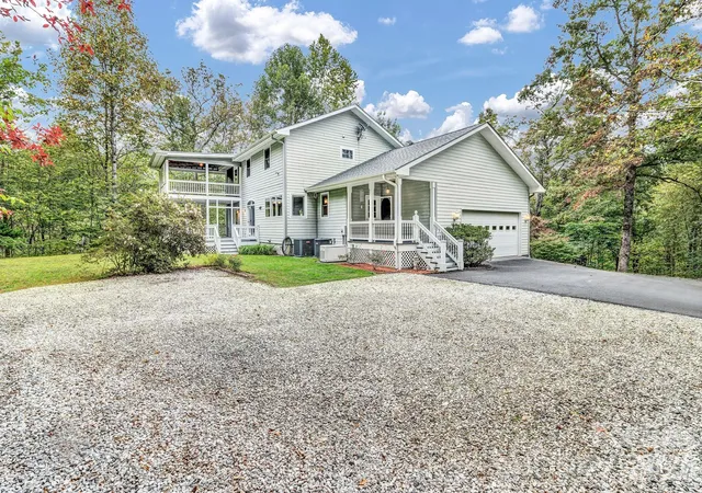 Homes for sale in Black Mountain, NC | 39 Lambert Ln, Black Mountain, NC 28711 | MLS# 4397527
