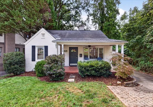 4th image of 1808 Truman Rd, Charlotte, NC 28205 | MLS# 4397533