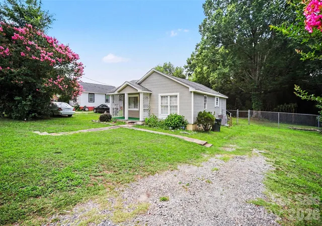 Homes for sale in Gastonia, NC | 125 Proctor St, Gastonia, NC 28052 | MLS# 4397534