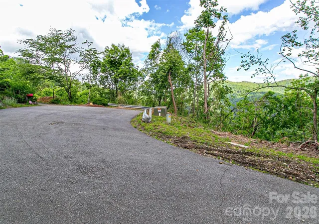 14th image of 99999 Black Oak Dr #13, Asheville, NC 28804 | MLS# 4397546