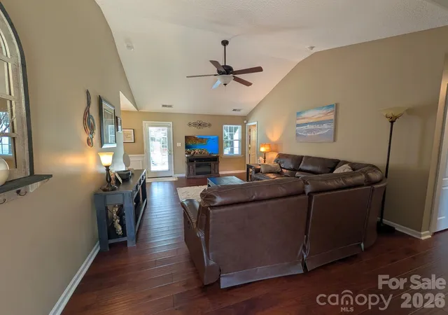4th image of 704 Gum Branch Rd, Charlotte, NC 28214 | MLS# 4397567