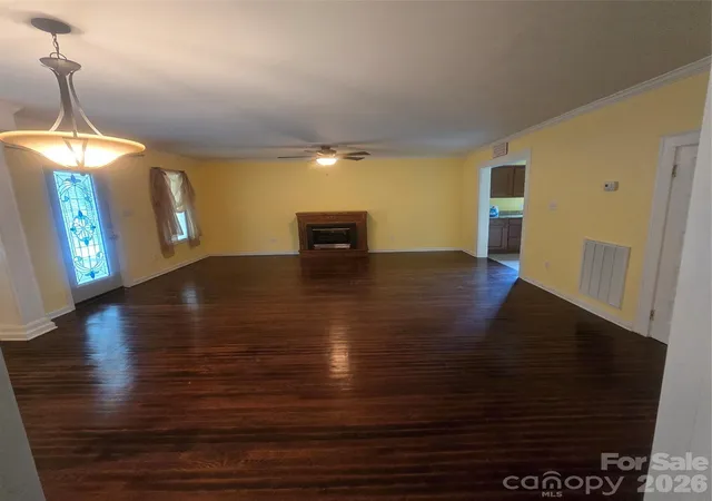 Photo 3 of Single family home for sale at 3972 S Nc Hwy 127, Hickory, NC 28602 | MLS# 4397581 | Listing updated on 2026-08-13
