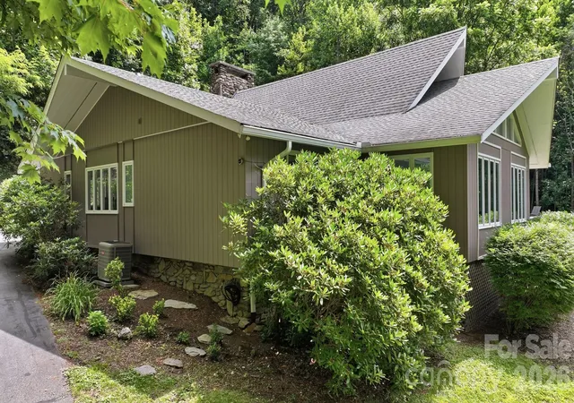 Homes for sale in Waynesville, NC | 560 Winchester Creek Rd, Waynesville, NC 28786 | MLS# 4397600