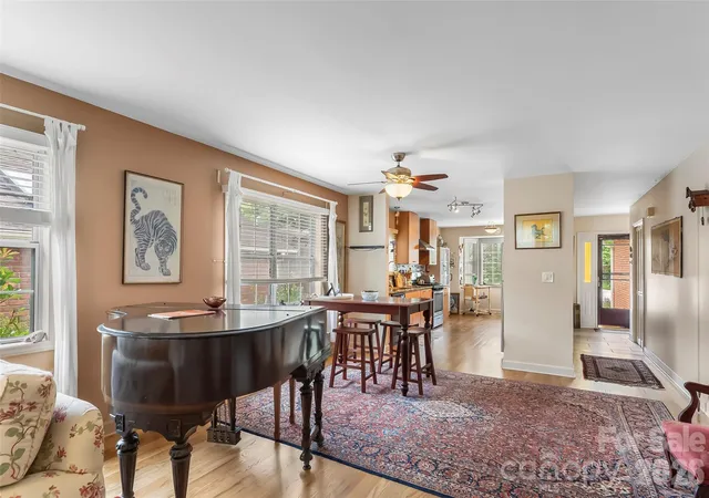 Homes for sale in Hendersonville, NC | 137 Exeter Ct, Hendersonville, NC 28791 | MLS# 4397622