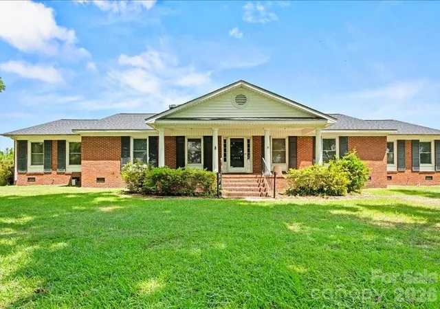 Homes for sale in Cheraw, SC | 464 Lark Rd, Cheraw, SC 29520 | MLS# 4397631