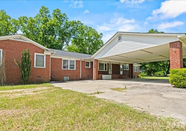 Homes for sale in Cheraw, SC | 464 Lark Rd, Cheraw, SC 29520 | MLS# 4397631