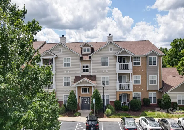 2nd image of 17110 Red Feather Dr, Charlotte, NC 28277 | MLS# 4397638