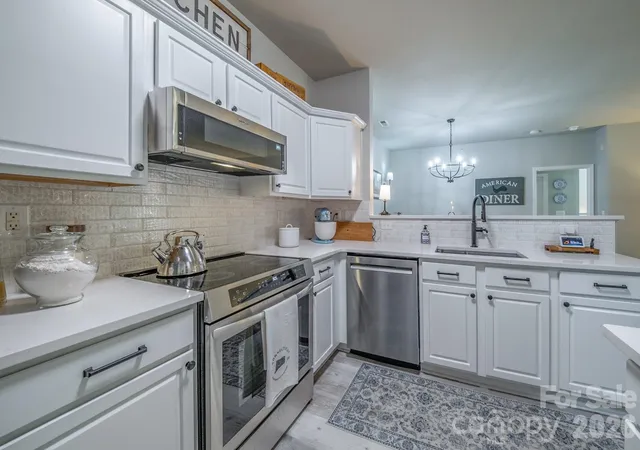 Listing Photo 5 - Condo for sale in building located at 17110 Red Feather Dr, Charlotte, NC 28277