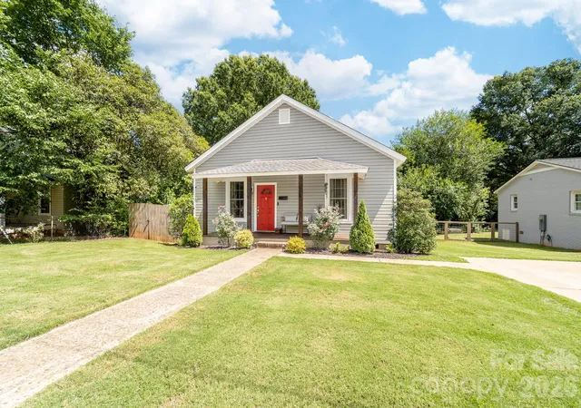 Homes for sale in Rock Hill, SC | 950 Lucas St, Rock Hill, SC 29730 | MLS# 4397702