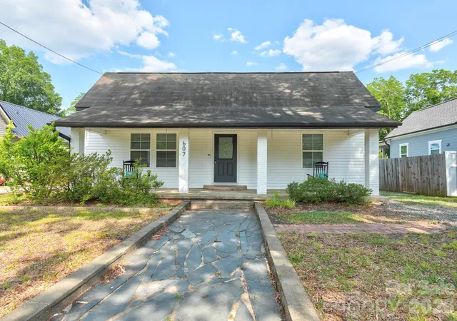 1st image of 607 Old Charlotte Rd Sw, Concord, NC 28027 | MLS# 4397719