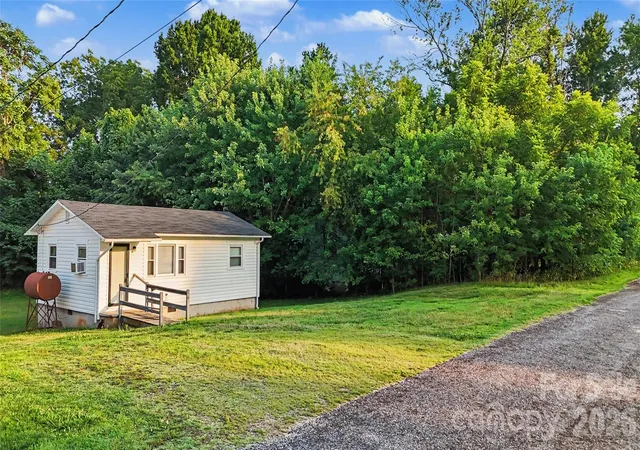 Homes for sale in Stony Point, NC | 56 Jackson Ln, Stony Point, NC 28678 | MLS# 4397727