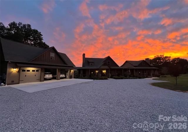 Photo 46 of Single family home for sale at 1052 Porter Crk Dr, Franklin, NC 28734 | MLS# 4397738 | Listing updated on 2026-07-17