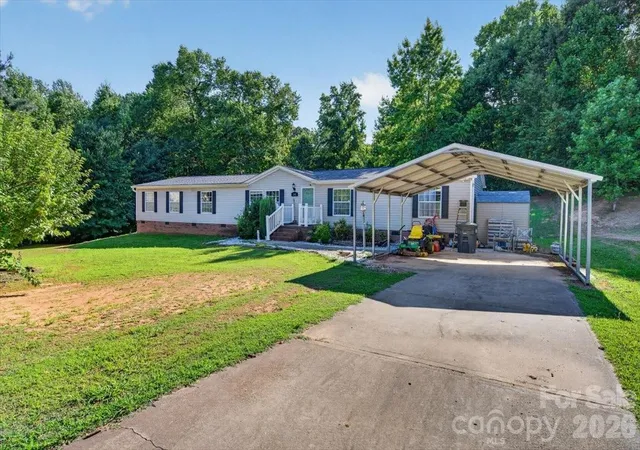 Homes for sale in Statesville, NC | 140 Teak Dr, Statesville, NC 28625 | MLS# 4397744