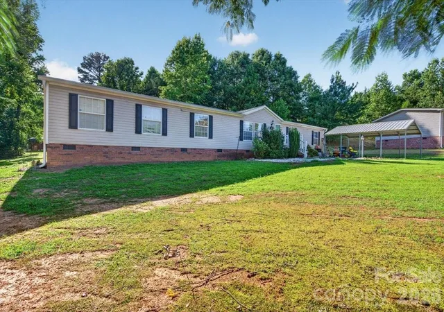 Homes for sale in Statesville, NC | 140 Teak Dr, Statesville, NC 28625 | MLS# 4397744