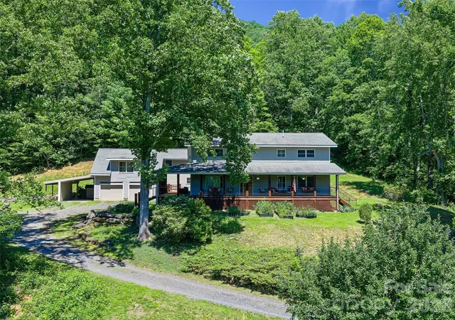 Homes for sale in Bakersville, NC | 349 Spring Creek Rd, Bakersville, NC 28705 | MLS# 4397746