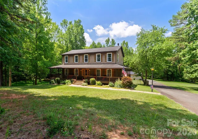 Homes for sale in Mooresville, NC | 239 Hawks Prey Dr, Mooresville, NC 28115 | MLS# 4397753
