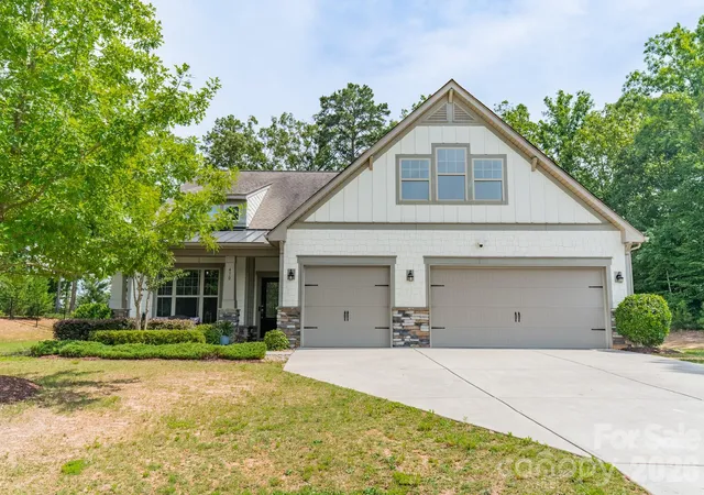 Photo 1 of Single family home for sale at 410 Kensington Park Way, Waxhaw, NC 28173 | MLS# 4397760 | Listing updated on 2026-09-24