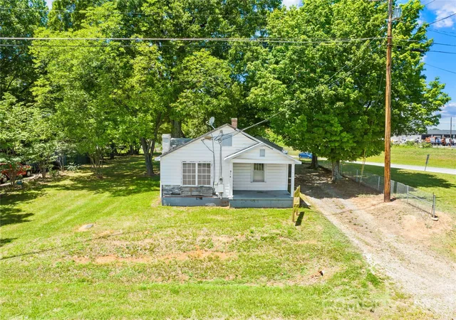 Homes for sale in Statesville, NC | 914 Wall St, Statesville, NC 28677 | MLS# 4397817