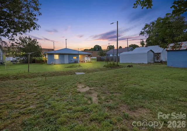 35th image of 3948 Main Avenue Dr Nw, Hickory, NC 28601 | MLS# 4397818