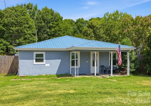 Photo 37 of Single family home for sale at 3948 Main Ave Dr NW, Hickory, NC 28601 | MLS# 4397818 | Listing updated on 2026-09-30