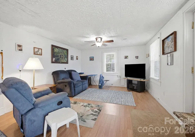 4th image of 3948 Main Avenue Dr Nw, Hickory, NC 28601 | MLS# 4397818