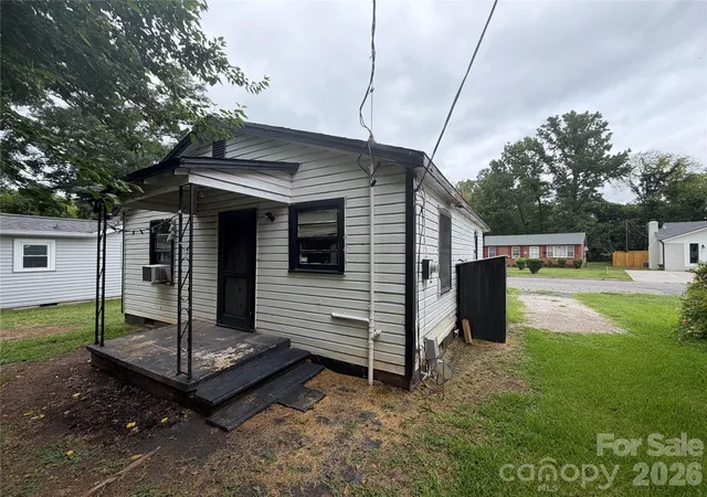 Photo 3 of Single family home for sale at 609 Clarinda St, Rock Hill, SC 29730 | MLS# 4397826 | Listing updated on 2026-09-13