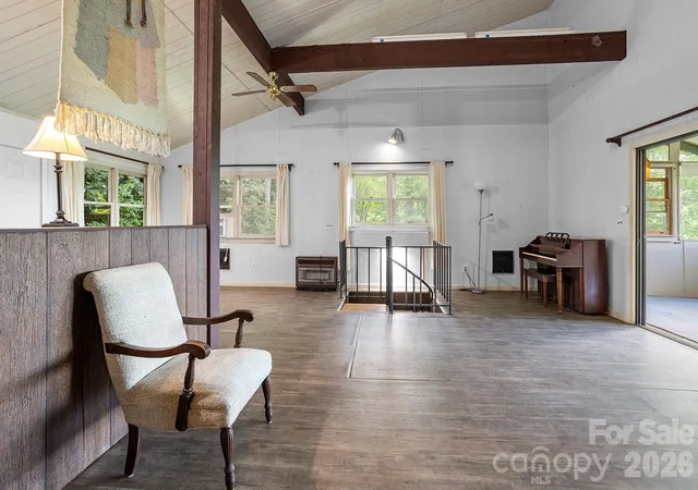 Photo 5 of Single family home for sale at 376 Stoney Brk Rd, Hendersonville, NC 28739 | MLS# 4397828 | Listing updated on 2026-08-29