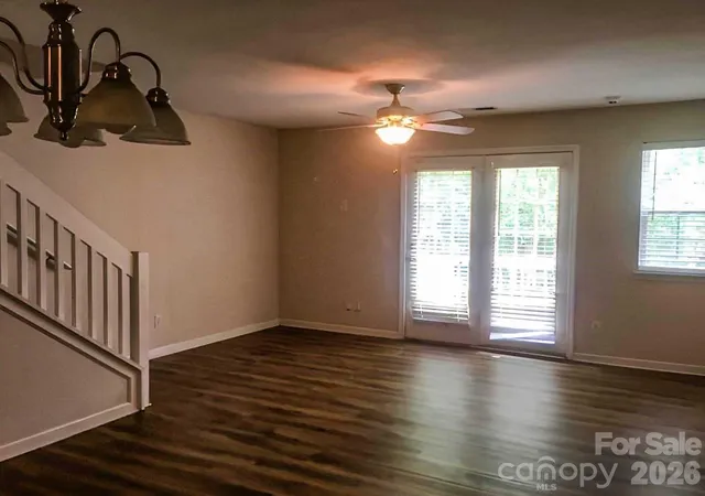 Photo 4 of Townhouse for sale at 3139 Falling Rock Ct, Charlotte, NC 28213 | MLS# 4397829 | Listing updated on 2026-09-16