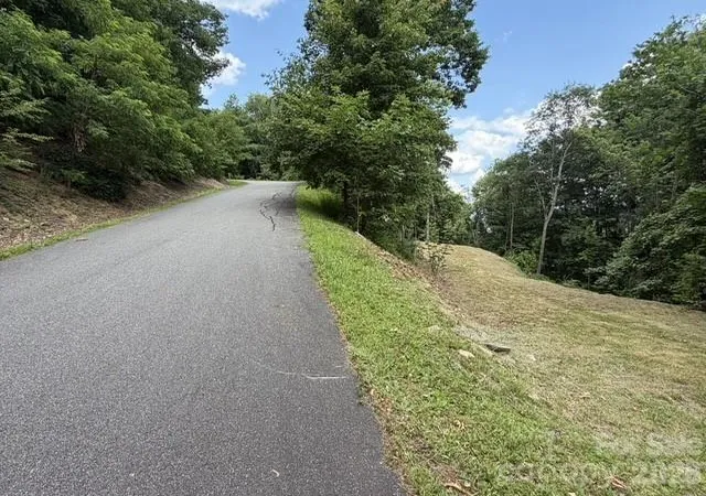 3rd image of 175 Renegade Rdg, Waynesville, NC 28785 | MLS# 4397832