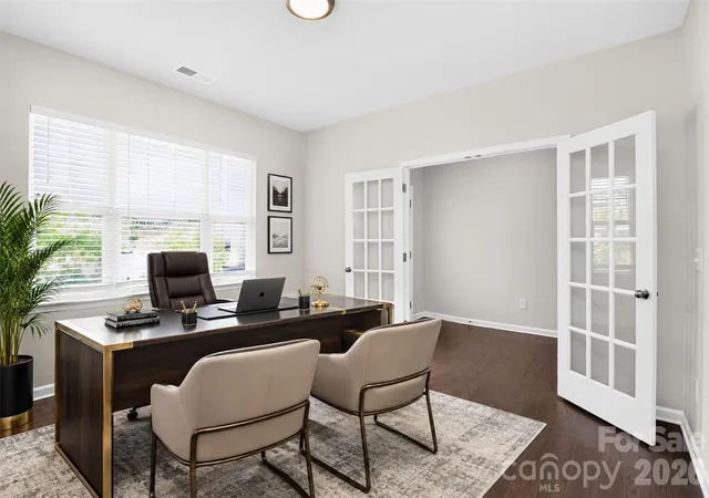 Photo 3 of Single family home for sale at 17504 Terryglass Ln, Charlotte, NC 28278 | MLS# 4397846 | Listing updated on 2026-10-25