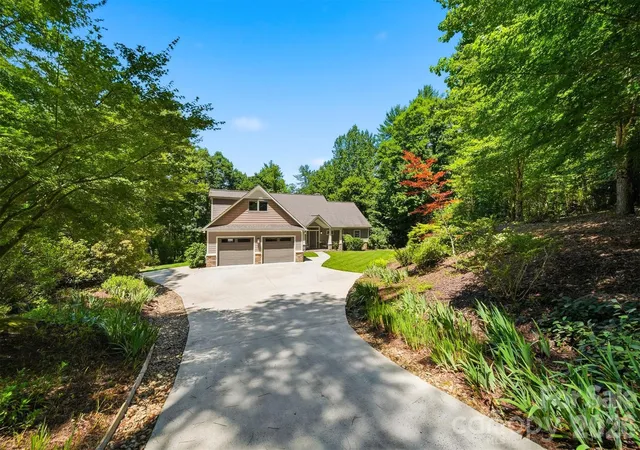 3rd image of 104 Rivercliff Dr W, Connelly Springs, NC 28612 | MLS# 4397870