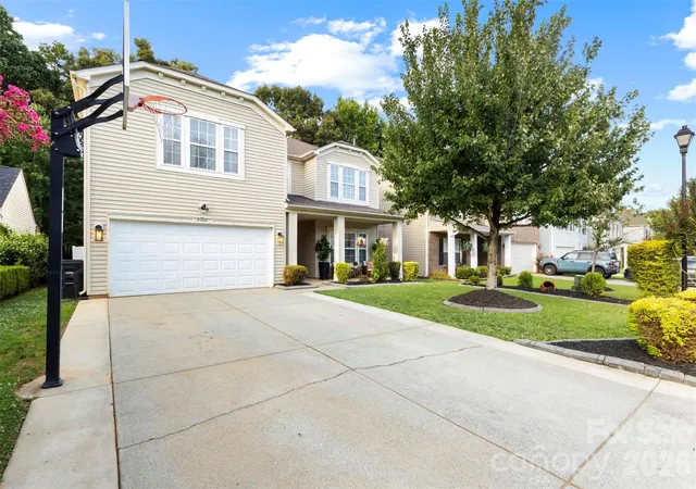 Photo 1 of Single family home for sale at 2066 Durand Rd, Fort Mill, SC 29715 | MLS# 4397880 | Listing updated on 2026-06-28