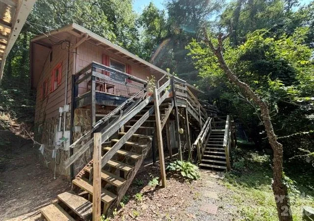 Photo 4 of Single family home for sale at 138 Heavenly View Dr, Sylva, NC 28779 | MLS# 4397894 | Listing updated on 2026-07-17