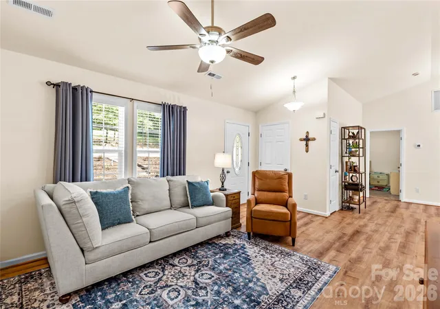 Homes for sale in Statesville, NC | 122 S Yadkin River Rd, Statesville, NC 28625 | MLS# 4397899