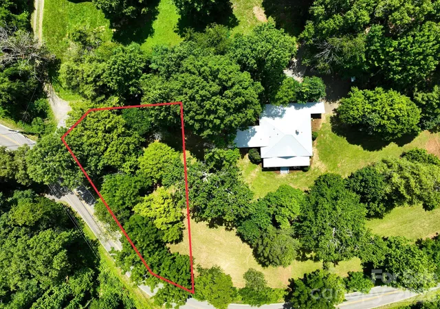 Photo 2 of Land for sale at 379 Chunns Cvs Rd, Asheville, NC 28805 | MLS# 4397914 | Listing updated on 2026-08-04