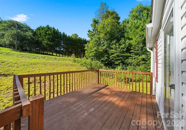 Photo 3 of Single family home for sale at 2691 Green Hvn Cir, Morganton, NC 28655 | MLS# 4397918 | Listing updated on 2026-08-31