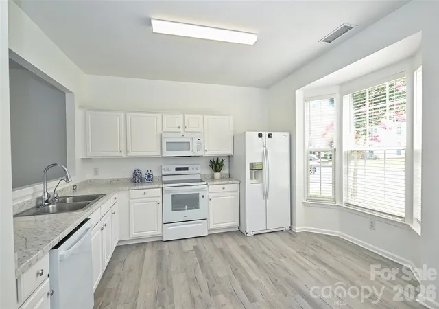 Photo 4 of Townhouse for sale at 3160 Mannington Dr, Charlotte, NC 28270 | MLS# 4397935 | Listing updated on 2026-09-12