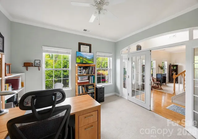 Photo 4 of Single family home for sale at 1086 Arrowhead Dr SE, Concord, NC 28025 | MLS# 4397947 | Listing updated on 2026-10-06