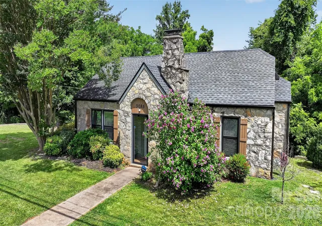 5th image of 3085 Us 70 Hwy E, Morganton, NC 28655 | MLS# 4397954